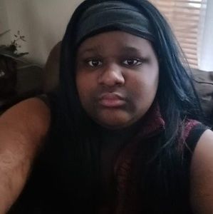 Meet your Posher, Corine